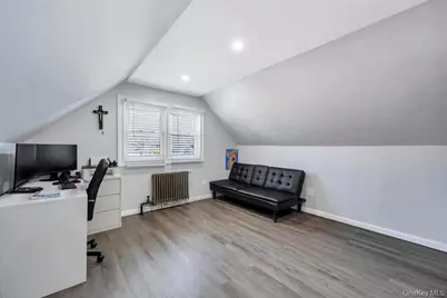 455 N Hamilton Avenue, Lindenhurst, NY 11757 - Photo 21