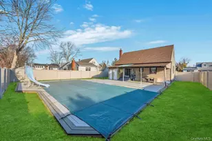 455 N Hamilton Ave, Lindenhurst, NY 11757 - Photo 33