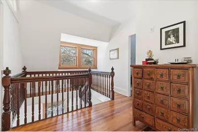 102 Sea Cliff Avenue, Sea Cliff, NY 11579 - Photo 29