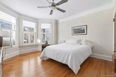 102 Sea Cliff Avenue, Sea Cliff, NY 11579 - Photo 25