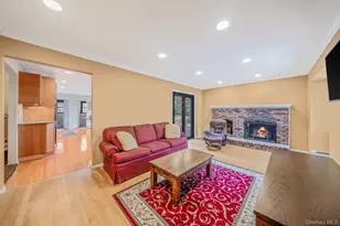 10 Penelope Dr, East Setauket, NY 11733 - Photo 9