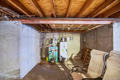 10 Penelope Drive, East Setauket, NY 11733 - Photo 33