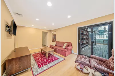 10 Penelope Drive, East Setauket, NY 11733 - Photo 11