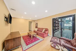 10 Penelope Dr, East Setauket, NY 11733 - Photo 11