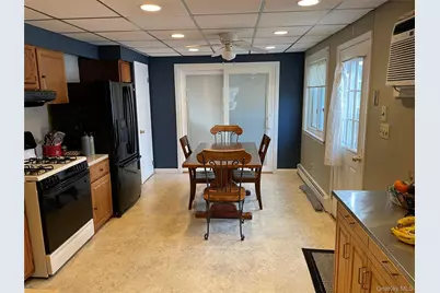 413 37th Street, Lindenhurst, NY 11757 - Photo 7