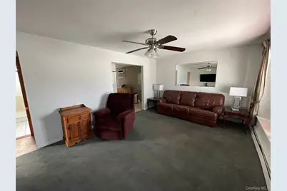 413 37th Street, Lindenhurst, NY 11757 - Photo 3