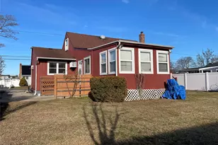 413 37th St, Lindenhurst, NY 11757 - Photo 19