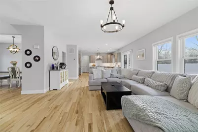 9 Shaw Lane, East Moriches, NY 11940 - Photo 15