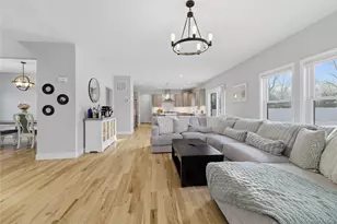 9 Shaw Ln, East Moriches, NY 11940 - Photo 15