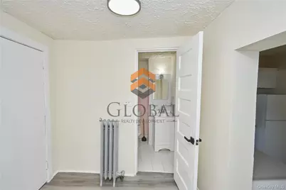 865 E 215th Street, Bronx, NY 10467 - Photo 33
