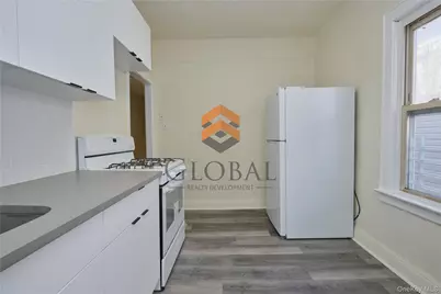 865 E 215th Street, Bronx, NY 10467 - Photo 17