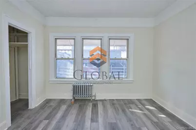 865 E 215th Street, Bronx, NY 10467 - Photo 9