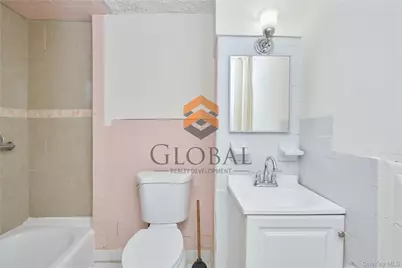 865 E 215th Street, Bronx, NY 10467 - Photo 35