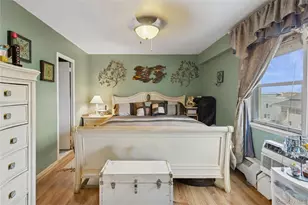 25 Neptune Blvd, Long Beach, NY 11561 - Photo 15