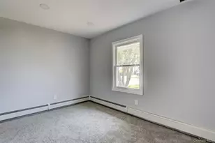 17 Windmill Ln, Levittown, NY 11756 - Photo 3