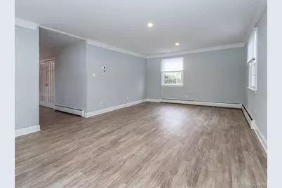 7 Kissam Lane, Glen Head, NY 11545 - Photo 5