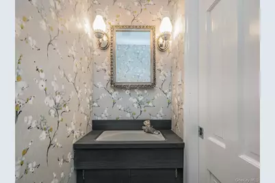 7 Kissam Lane, Glen Head, NY 11545 - Photo 3