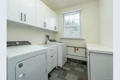 7 Kissam Lane, Glen Head, NY 11545 - Photo 17