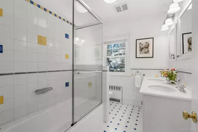 25 Huguenot Drive, Larchmont, NY 10538 - Photo 25