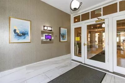 90 Schenck Avenue #3P, Great Neck, NY 11021 - Photo 3