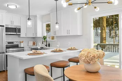 102 Ridge Road, Cortlandt Manor, NY 10567 - Photo 15