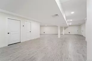 219 Mile Square Rd, Yonkers, NY 10701 - Photo 31