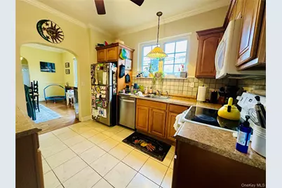 231 Manorhaven Boulevard, Port Washington, NY 11050 - Photo 7