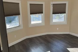 164 Sterling Pl, Amityville, NY 11701 - Photo 3