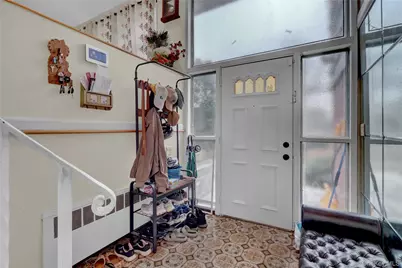 211 Cantiague Rock Road, Westbury, NY 11590 - Photo 3