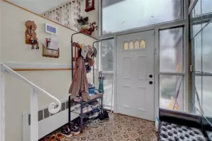 211 Cantiague Rock Rd, Westbury, NY 11590 - Photo 3