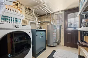 77-17 82nd St, Glendale, NY 11385 - Photo 31