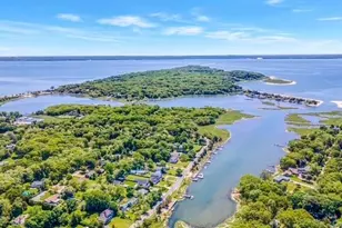 5415 Skunk Ln, Cutchogue, NY 11935 - Photo 19