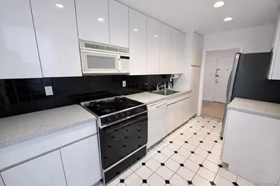 209-25 18th Avenue #1C, Bayside, NY 11360 - Photo 7