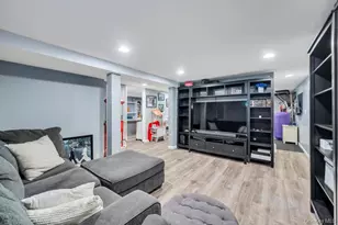 14 W Chestnut St, Farmingdale, NY 11735 - Photo 27