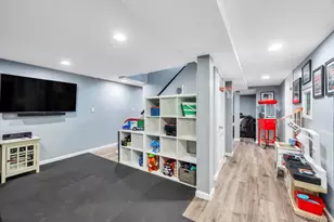 14 W Chestnut St, Farmingdale, NY 11735 - Photo 25