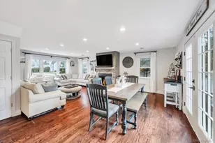 14 W Chestnut St, Farmingdale, NY 11735 - Photo 9