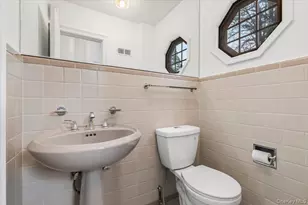 55 Del Rey Dr, Mount Vernon, NY 10552 - Photo 17