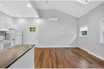 6 Greg Lane, East Northport, NY 11731 - Photo 9