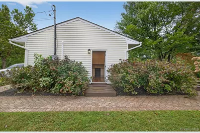 6 Greg Lane, East Northport, NY 11731 - Photo 13