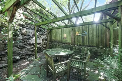 2253 Edsall Avenue, Bronx, NY 10463 - Photo 15