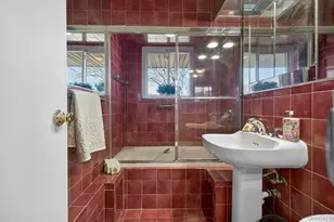 1 Toms Point Ln, Port Washington, NY 11050 - Photo 17