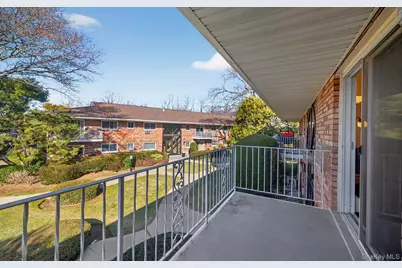 1 Toms Point Lane #6J, Port Washington, NY 11050 - Photo 19