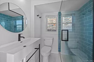 318A Beach 101st St, Rockaway Park, NY 11694 - Photo 11