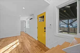 318A Beach 101st St, Rockaway Park, NY 11694 - Photo 5