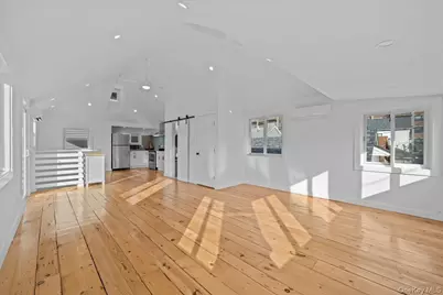 318A Beach 101st Street, Rockaway Park, NY 11694 - Photo 9