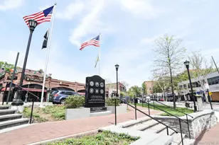 400 High Point Dr, Hartsdale, NY 10530 - Photo 37