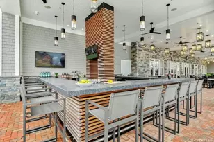 21105 Aspenwood Dr, Plainview, NY 11803 - Photo 33