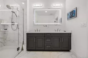 21105 Aspenwood Dr, Plainview, NY 11803 - Photo 21