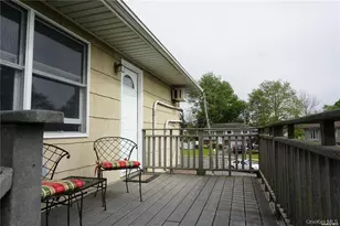 15 Reed Dr, Deer Park, NY 11729 - Photo 3