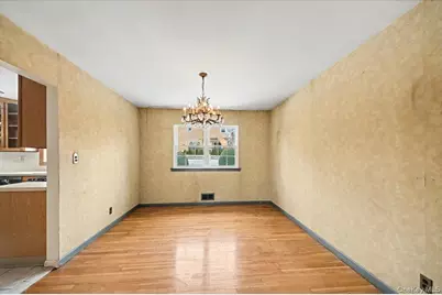 39 Claire Avenue, New Rochelle, NY 10804 - Photo 7